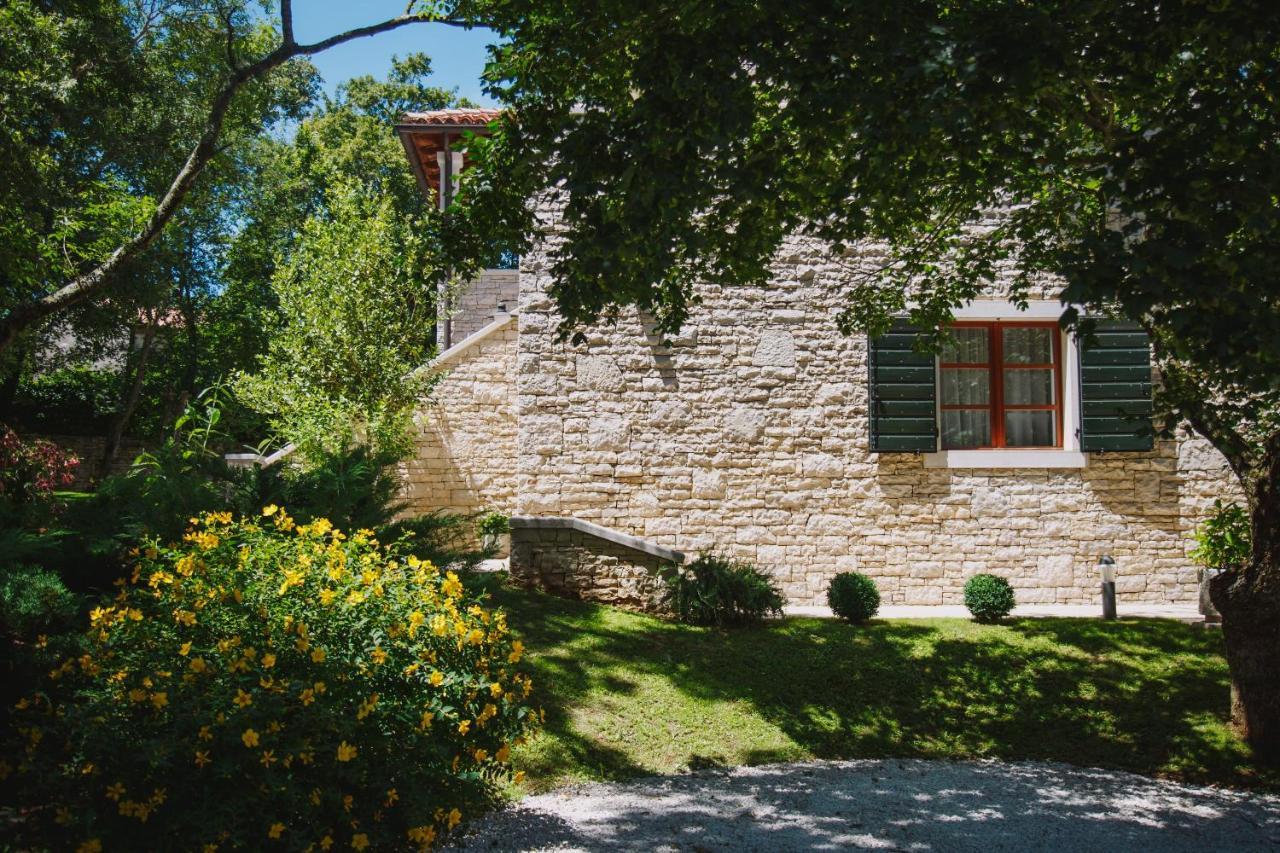 Villa Kringa Tinjan Exteriör bild