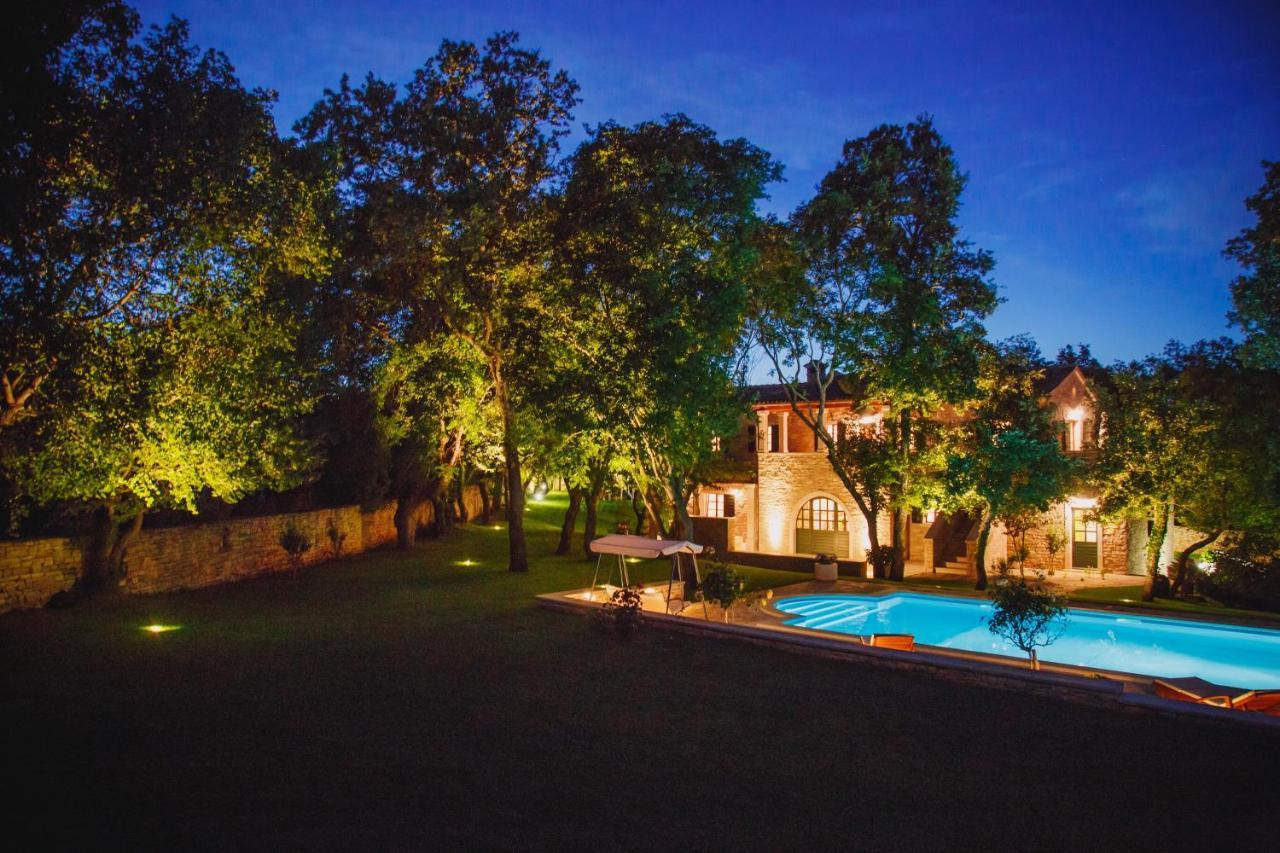 Villa Kringa Tinjan Exteriör bild